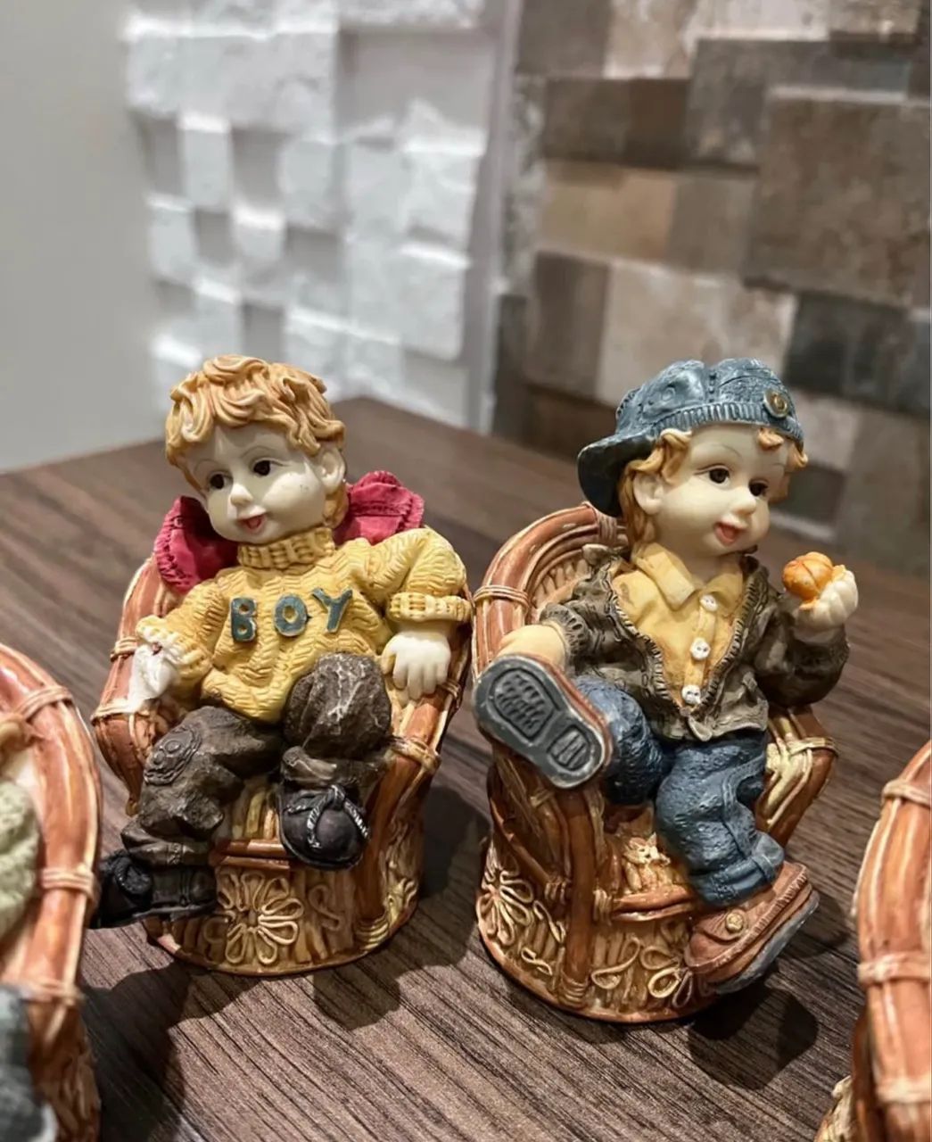 Bibelôs antigos resina  - Foto 3