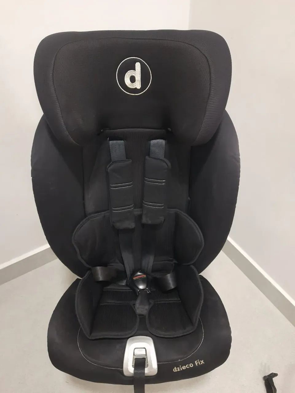 Cadeira Techno Fix da dZieco com Isofix