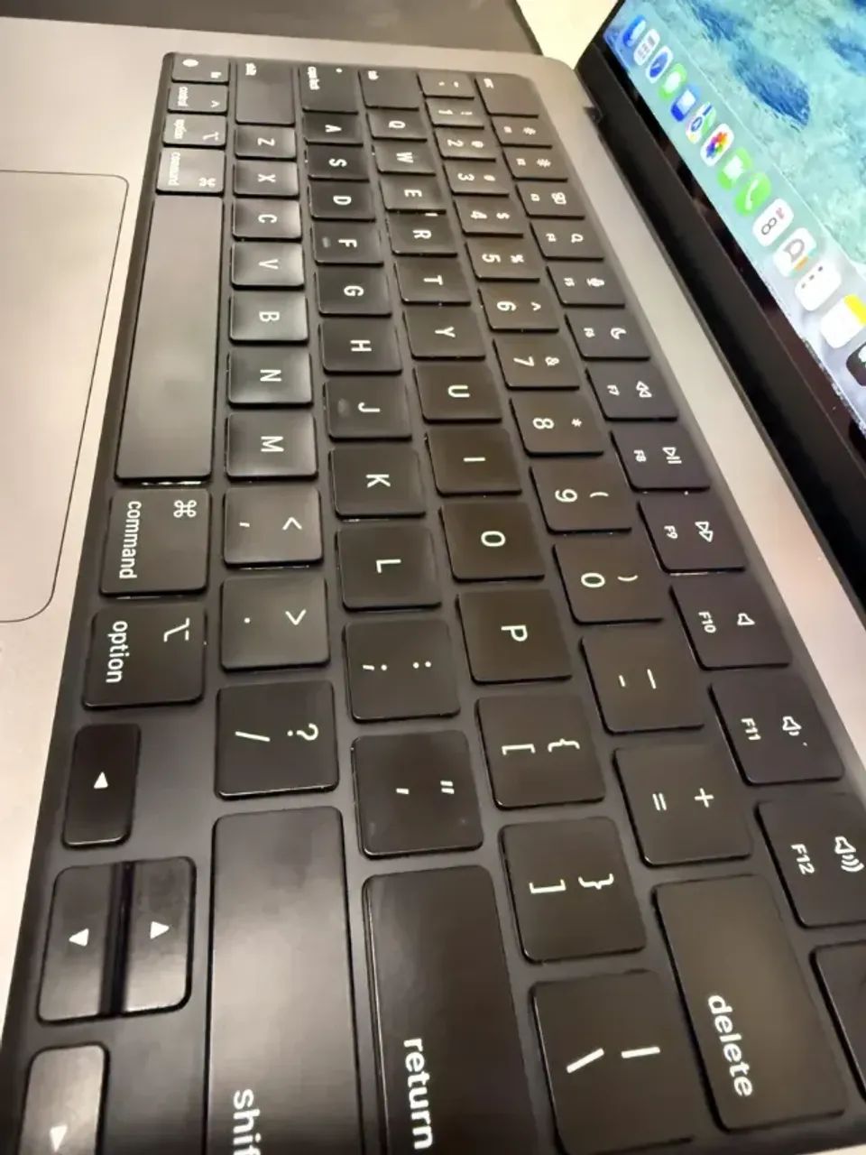 Macbook Pro M3 (14) 8 Ram 512 Gb (Usado) - Foto 5