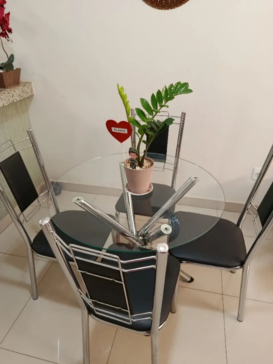 Mesa de jantar redonda, 4 cadeiras  - Foto 2