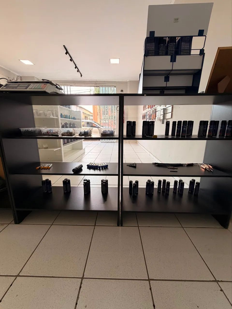 Balcão de Atendimento com Vitrine - 3 Módulos  - Foto 5
