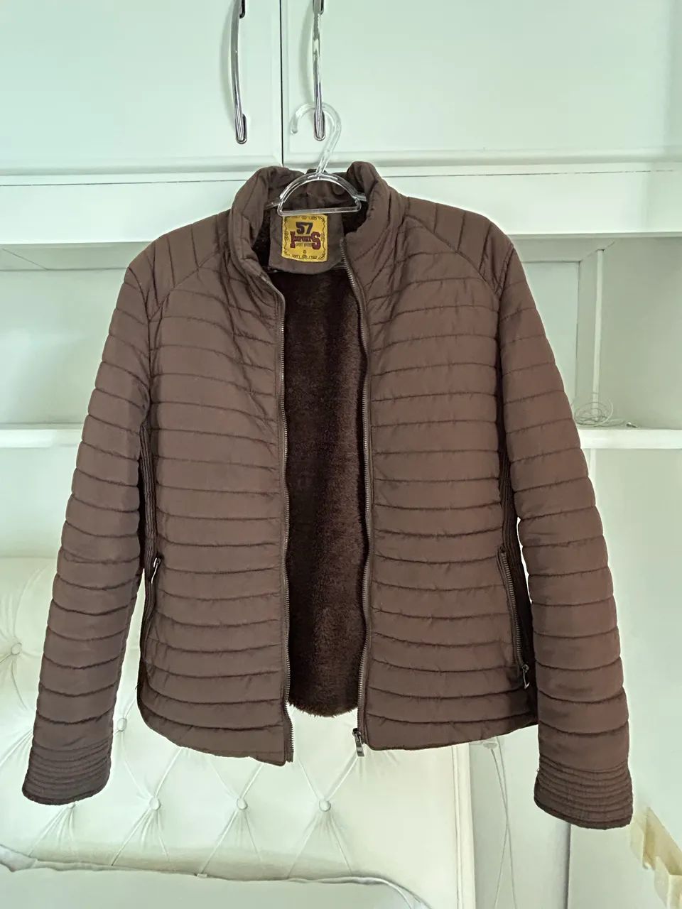 Jaqueta puffer marrom G - Foto 4