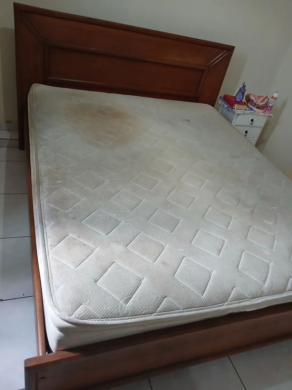 Cama Queen  com colchão  - Foto 2