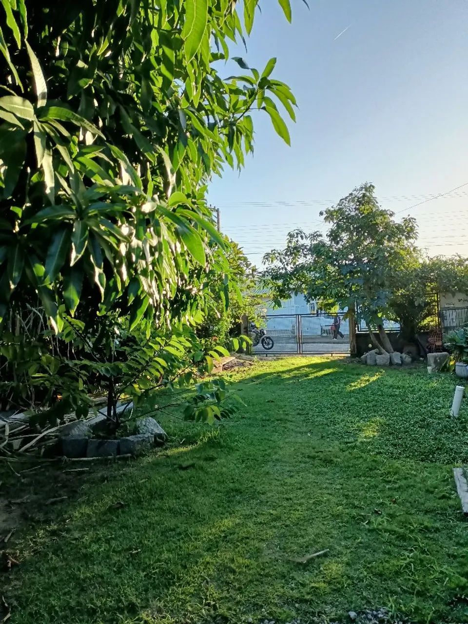 Kitnet com quintal, diária e mensal Agosto e Setembro