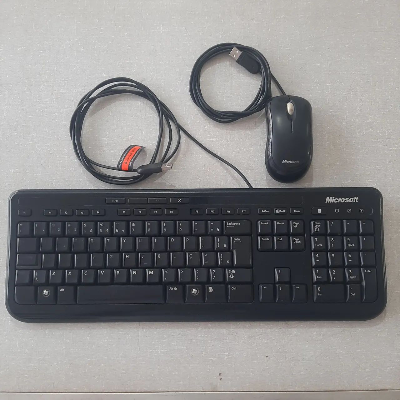 Combo Microsoft Teclado + Mouse Com Fio