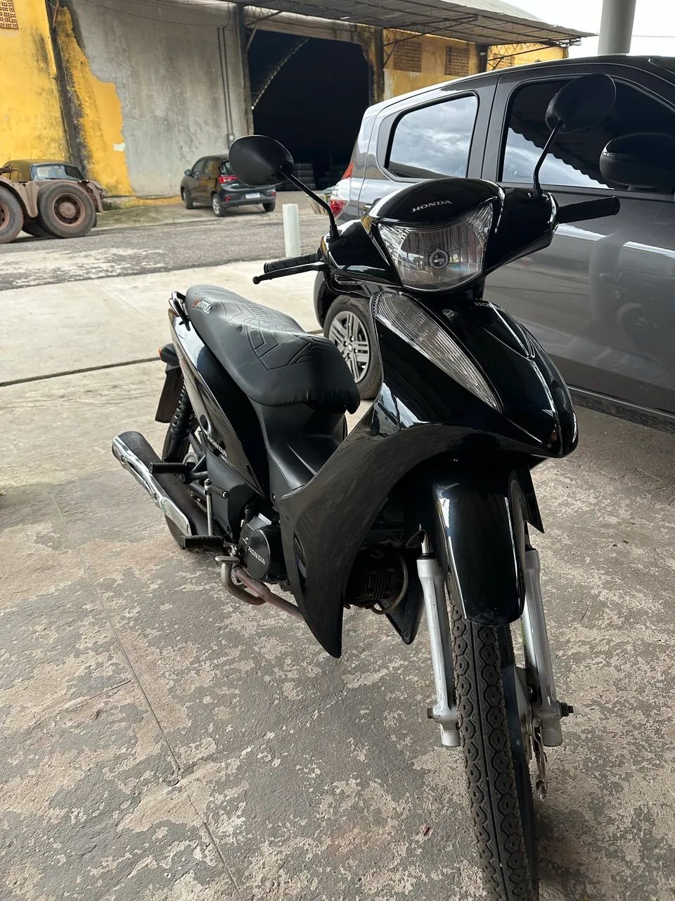 Biz nova e conservada