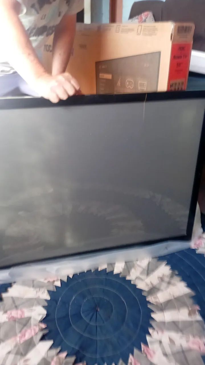 Vendo TV 43polegada