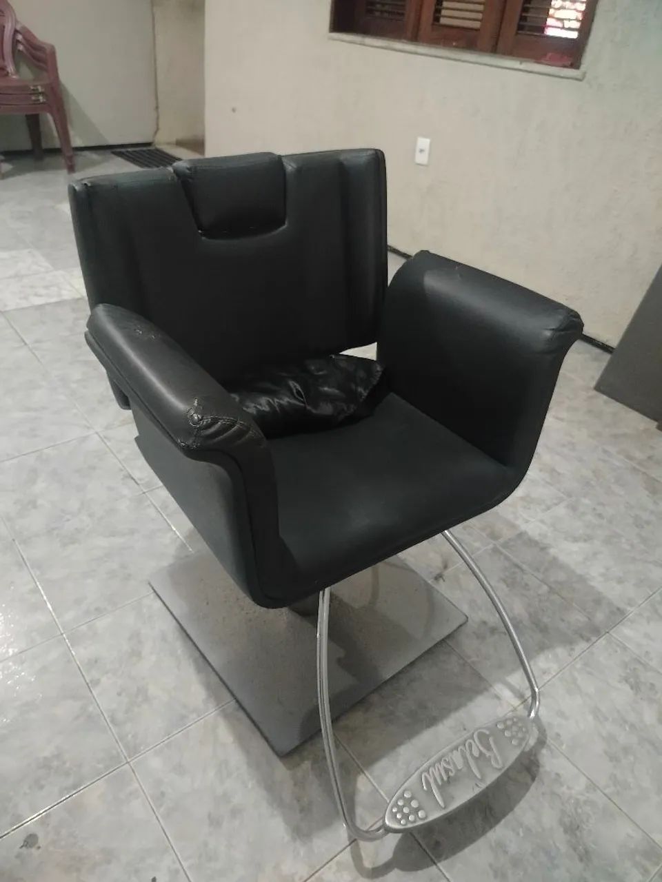 Cadeira Barbeiro e Cabeleireiro  - Foto 2
