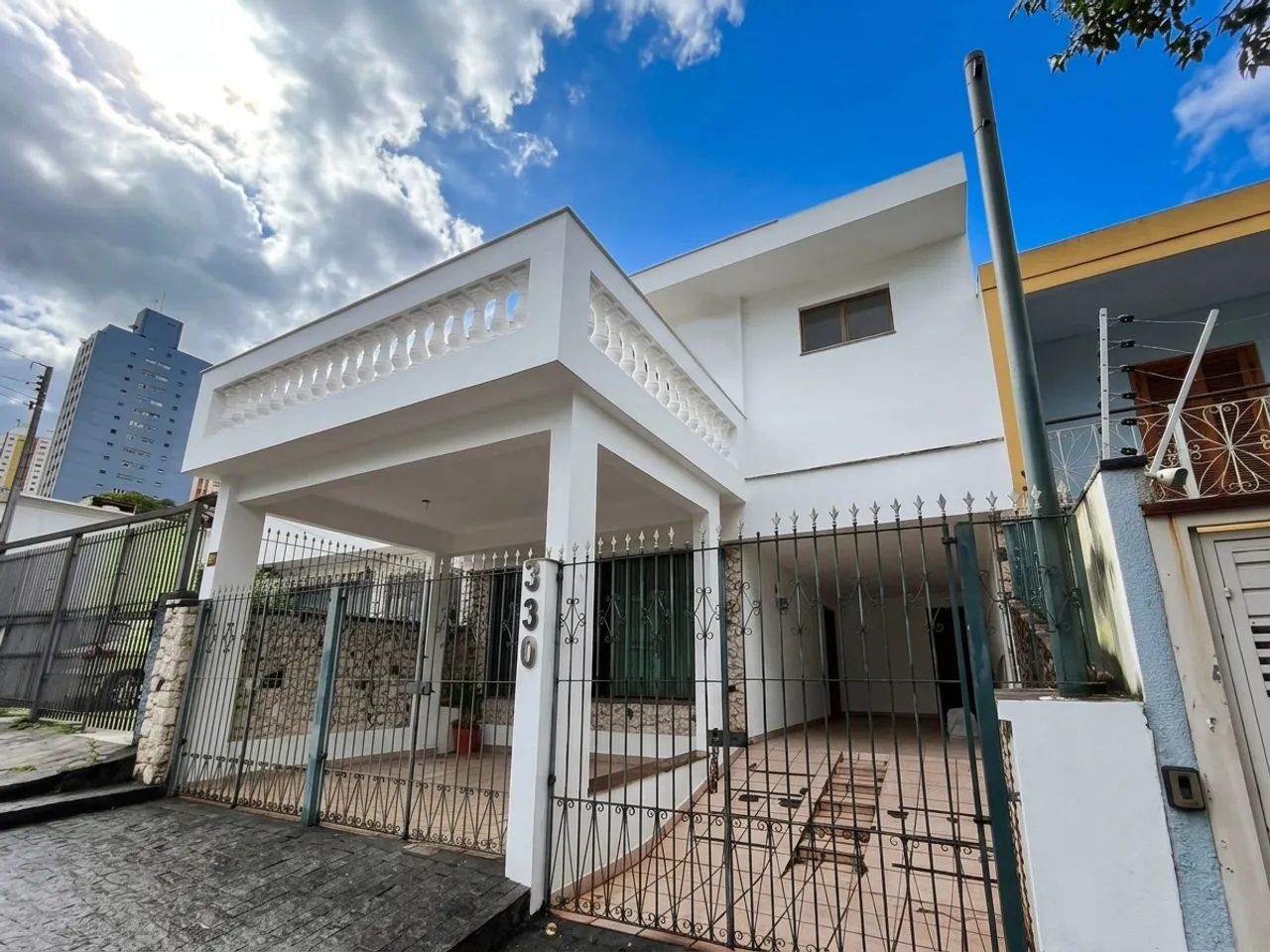 Casa para venda em Sumarezinho com 3 quartos, sendo 2 suítes, 165m²