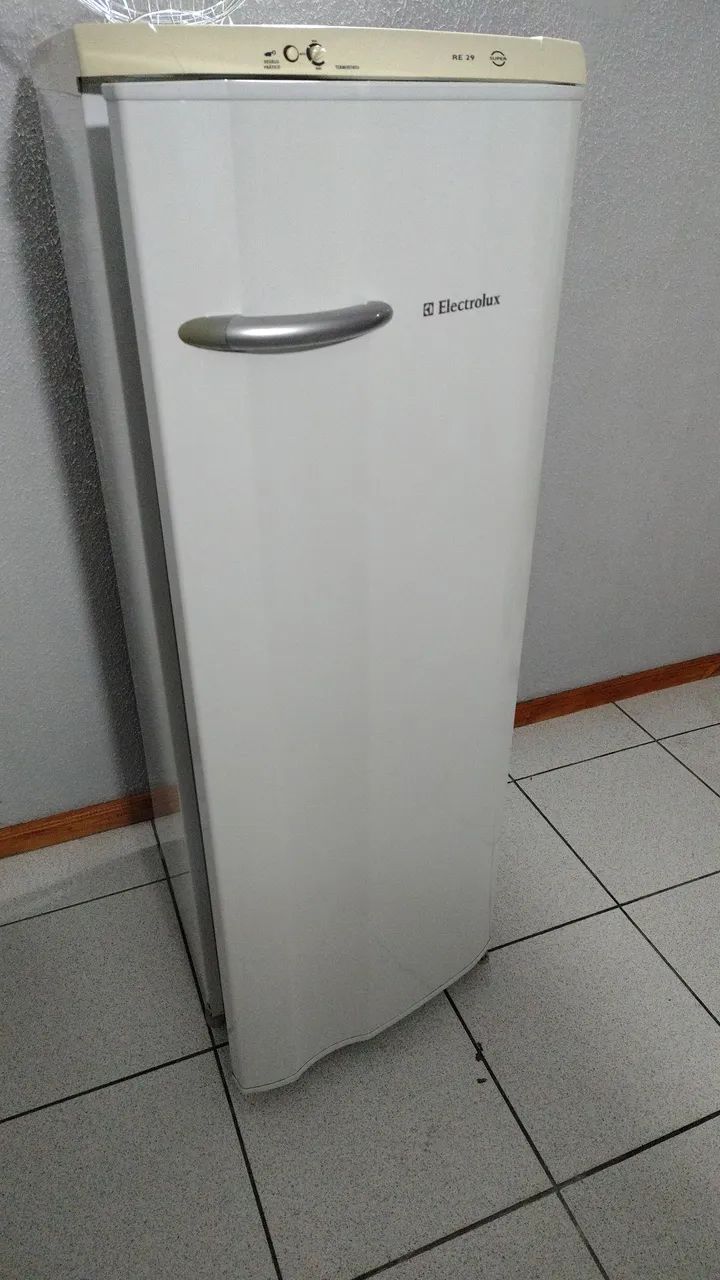Geladeira usada parou de funcionar 