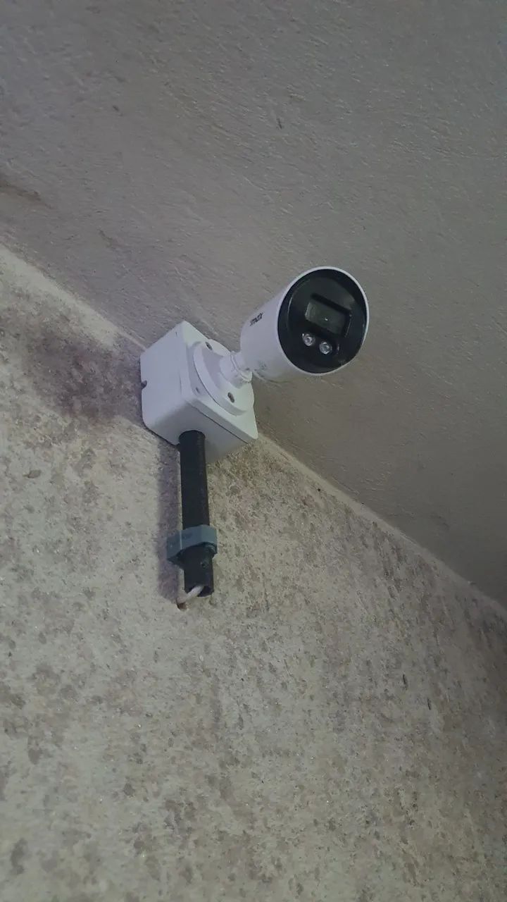 INSTALADOR DE CÂMERAS ALARMES E FECHADURAS - Foto 4