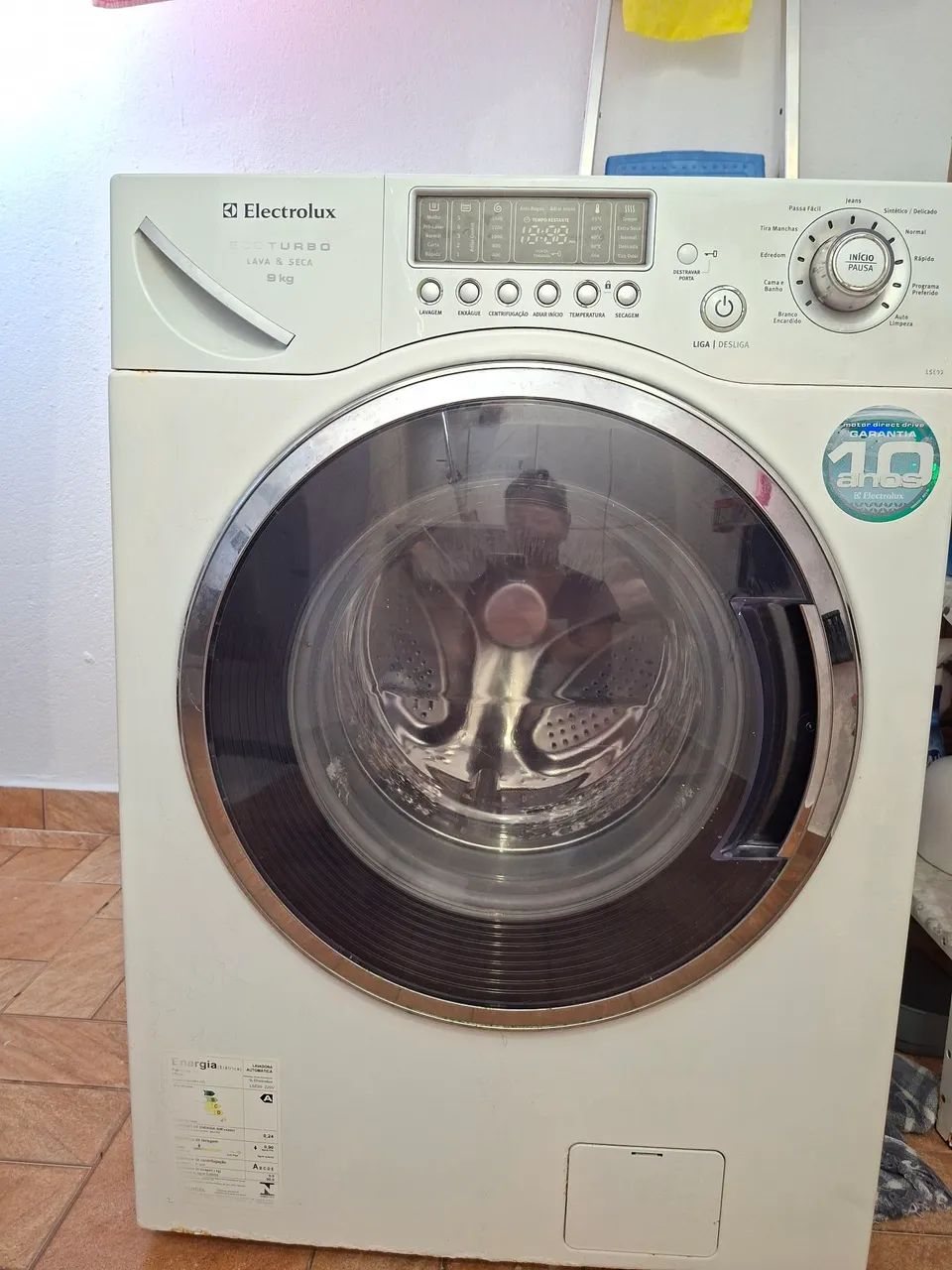Máquina de lavar roupas Eletrolux fronta (com defeito)l 