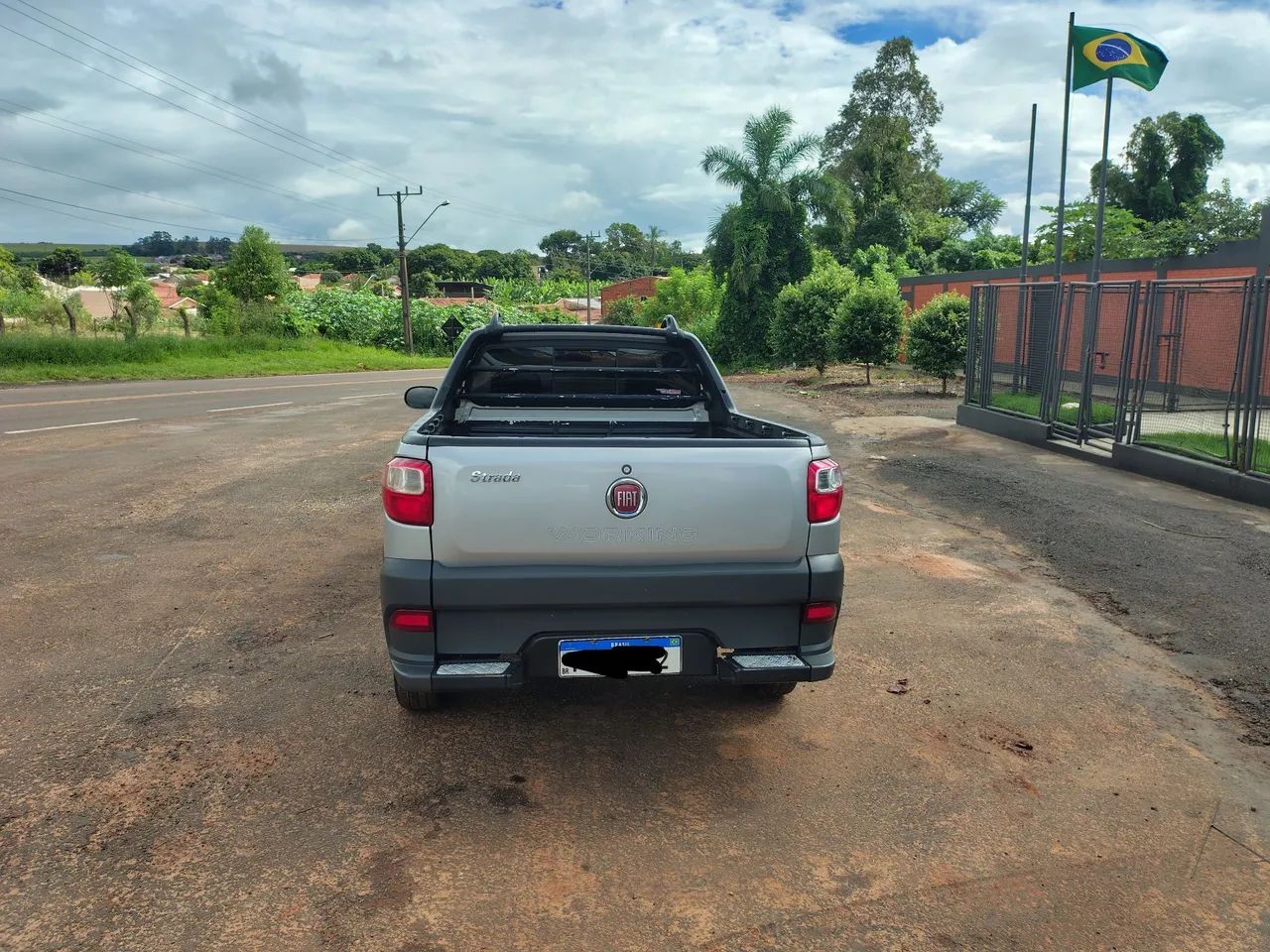 Fiat Strada Working Hard 1.4 Fire Flex 8V CS 2017 - Foto 2