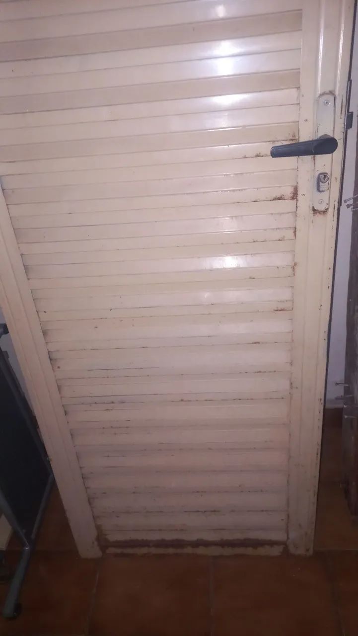 PORTA VENEZIANA 2.00X63 COM FECHADURA E CHAVE  - Foto 4