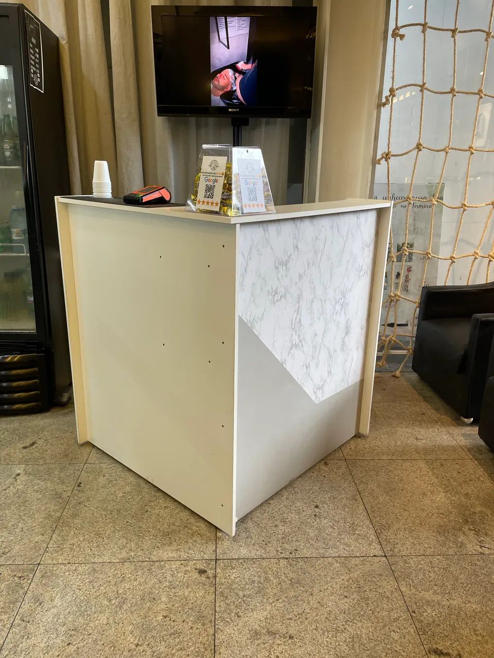 Bancada caixa e recepção 
