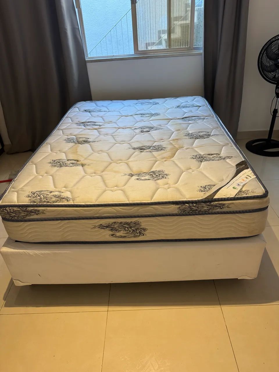 Cama box de casal 