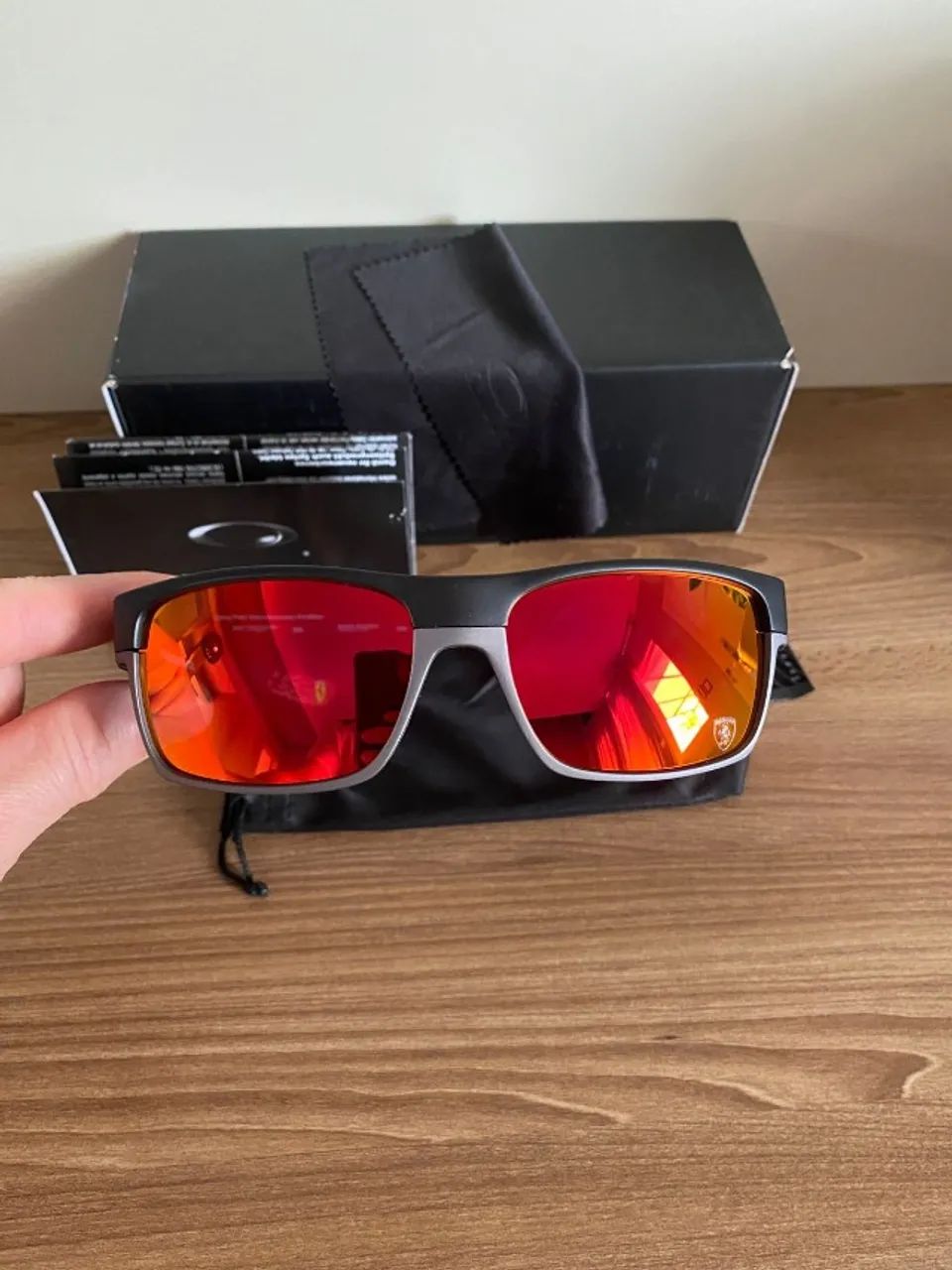 óculos de sol oakley twoface ferrari - Foto 5
