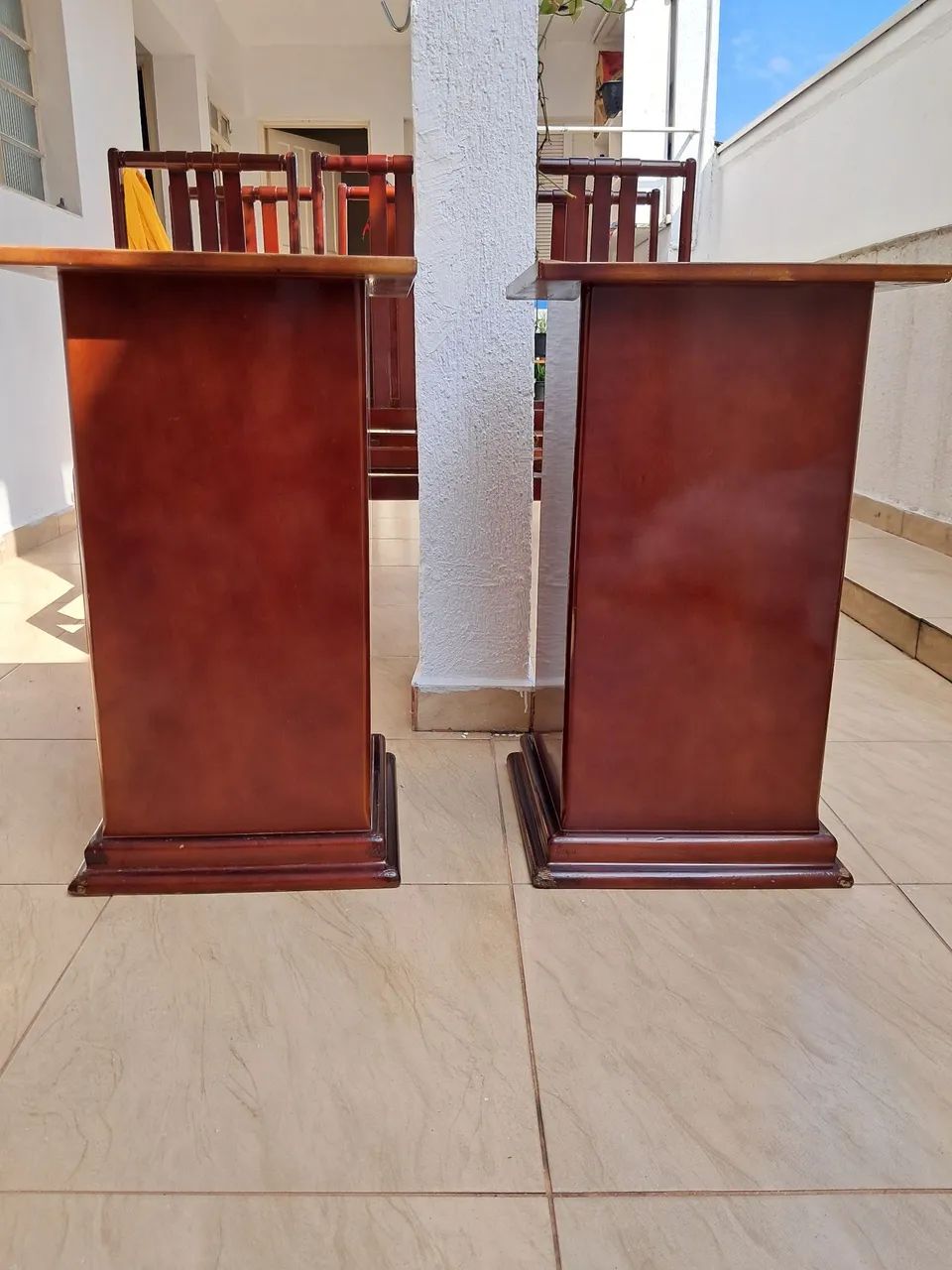 Mesa com 6 cadeiras em madeira maciça - Foto 3