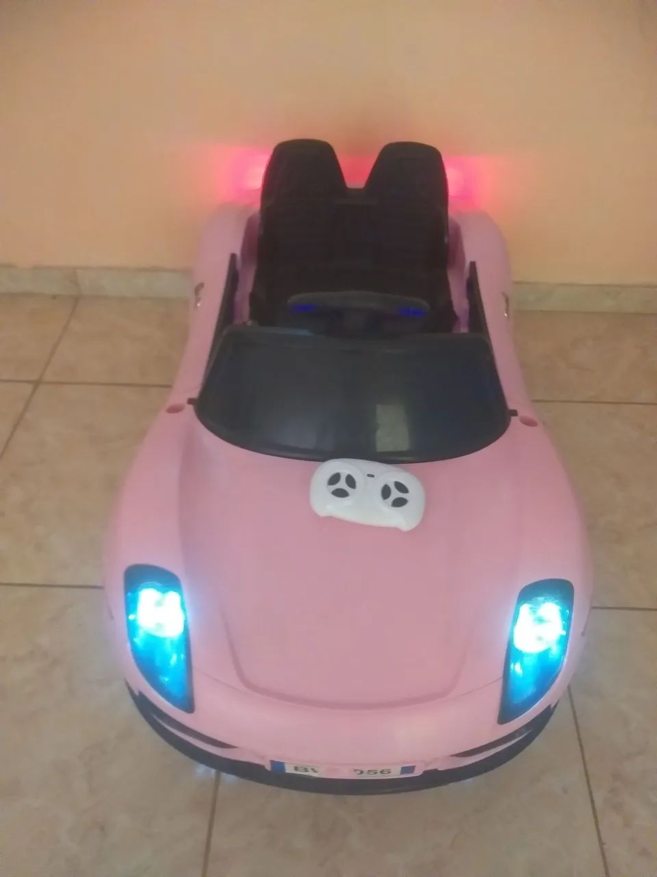 Carro elétrico infantil 