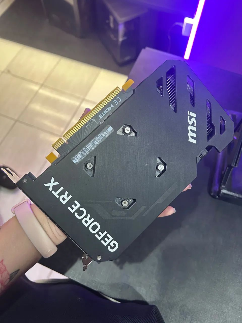 GeForce RTX 4060 Ventus 2x BLACK 8G OC  - Foto 4