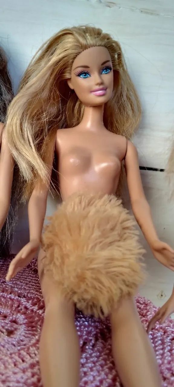 Lote com 4 Barbies lindas - Foto 5
