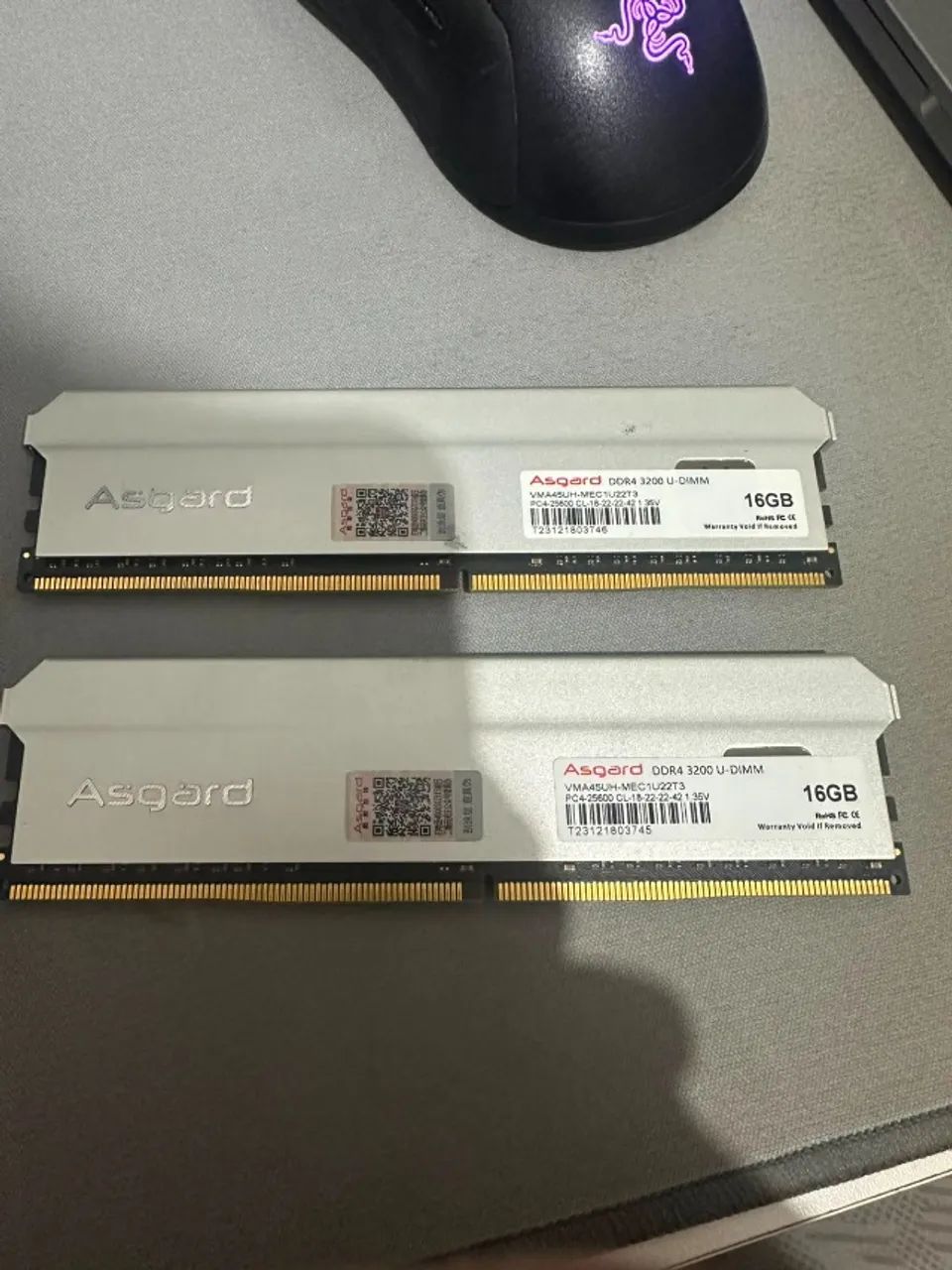 2 Pentes de memoria ram asgard 16 gb