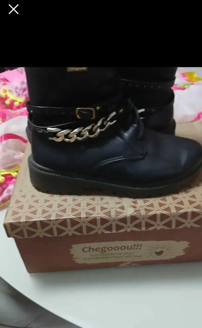 BOTA PRETA RELÍQUIAS (SEMI NOVA)