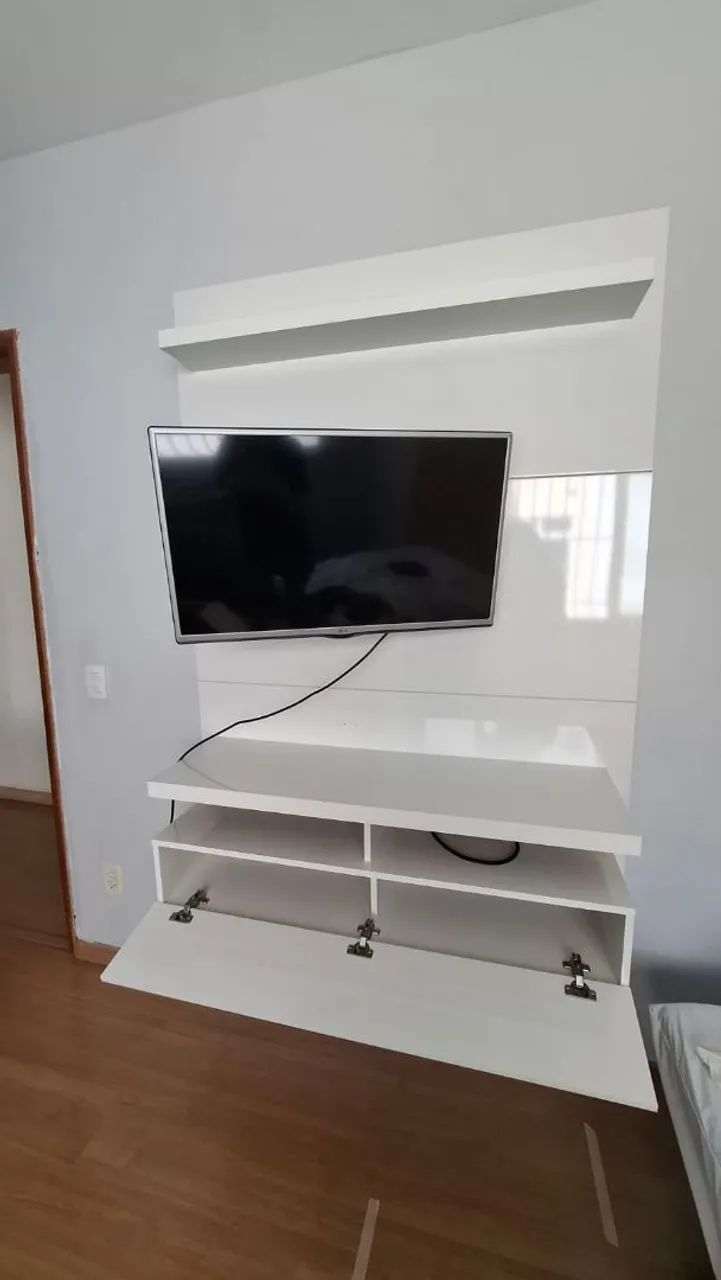 Rack de TV fixo a parede 