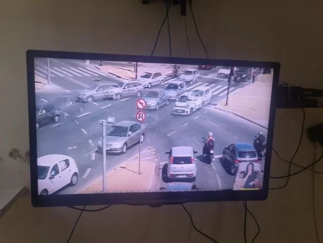 TV 32 POLEGADAS 