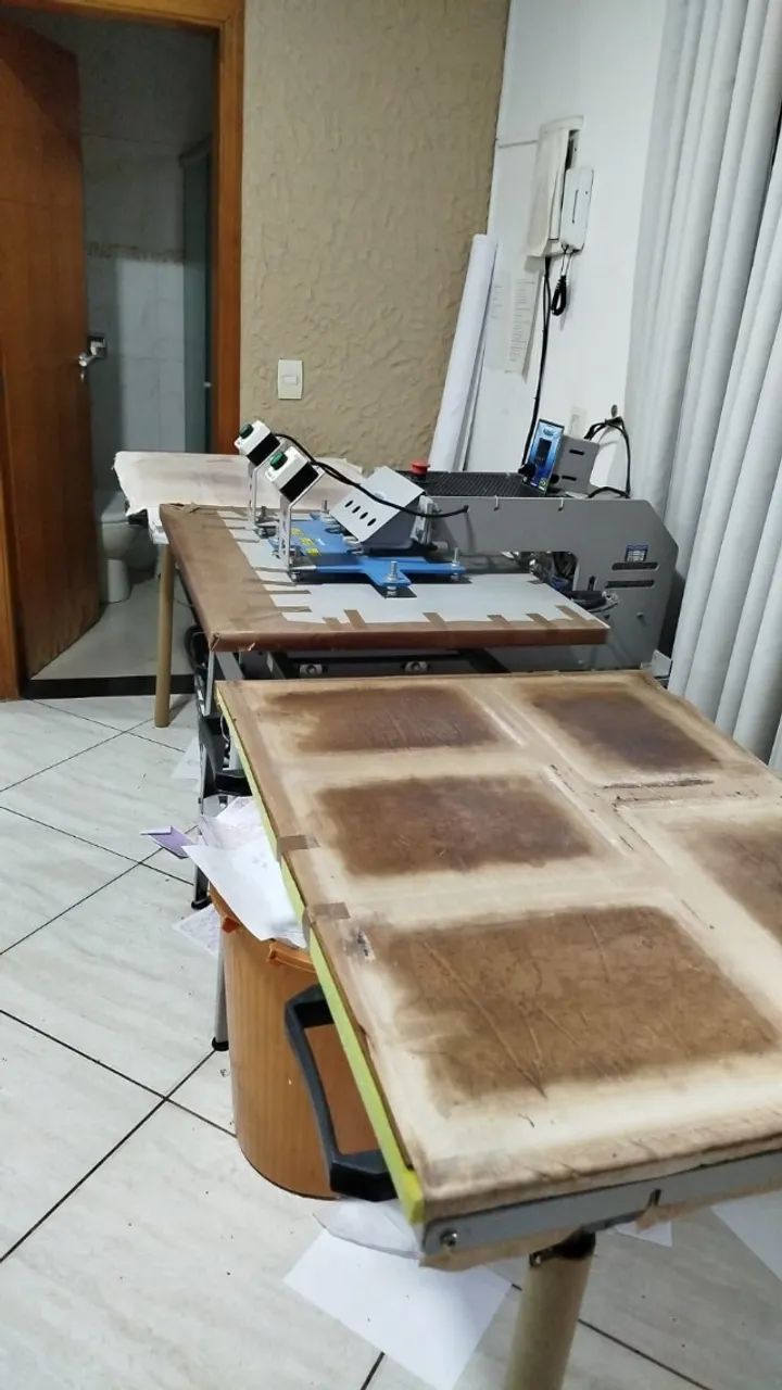 PRENSA TÉRMICA PNEUMÁTICA DUAS BANDEJAS 85X65 - Foto 2