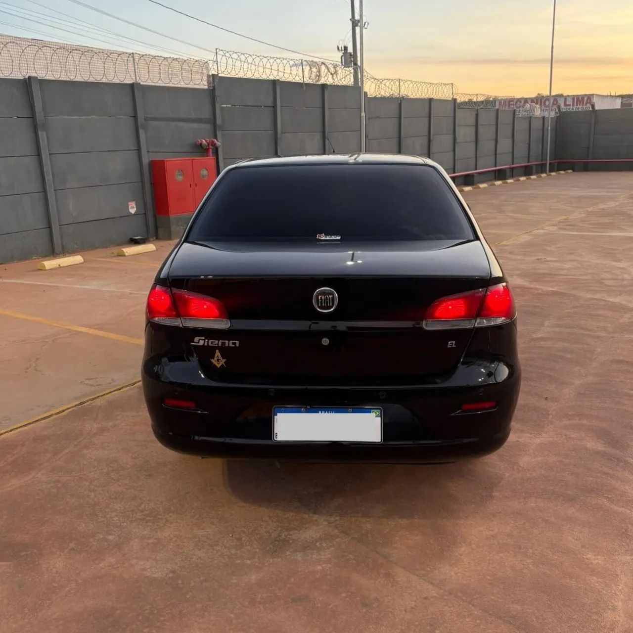 Fiat Siena ELX 1.0 MPI Fire/fire Flex 8V 4P 2010 - Foto 3