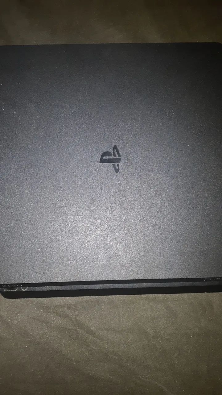 PS4 SLIM 