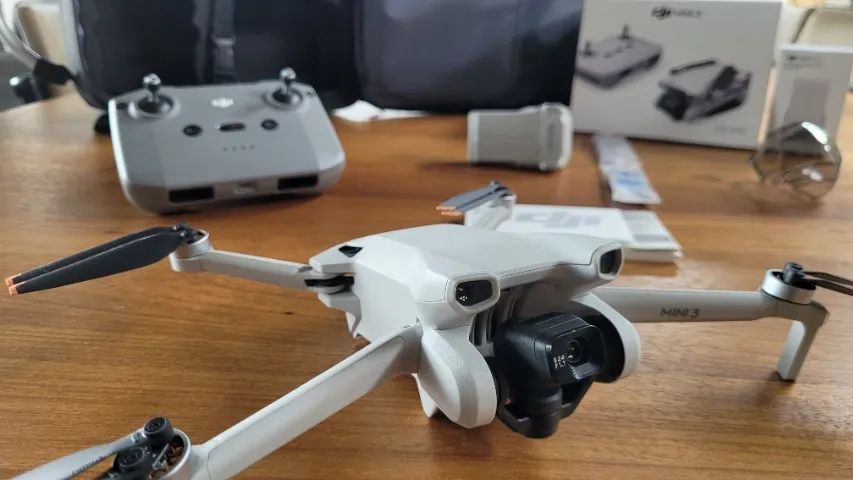 Drone DJI Mini 3 - Super Novo - duas baterias - Foto 2