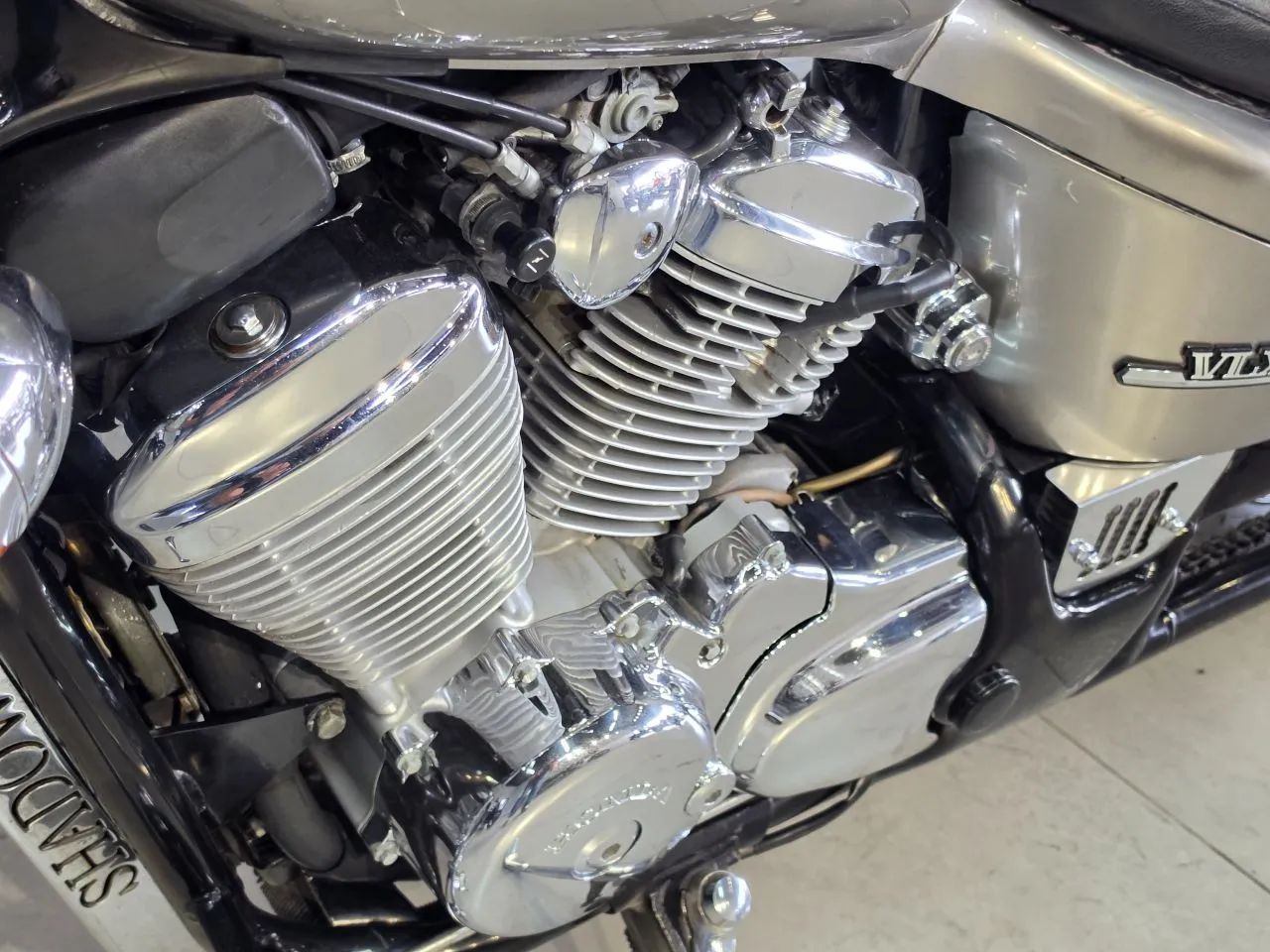 HONDA Shadow VLX 600 - 2001 - Foto 5