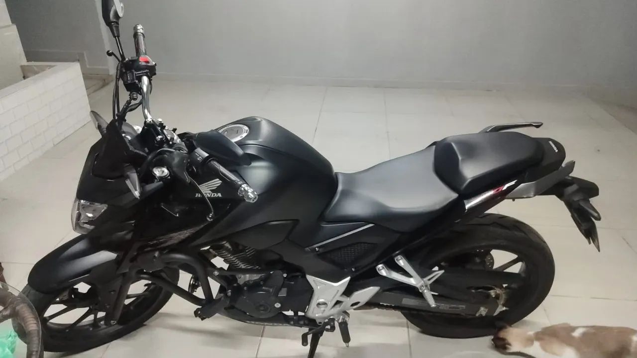 CB 300f - Foto 2