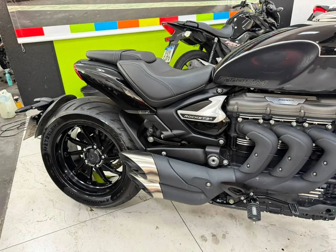 TRIUMPH ROCKET III R - Foto 2