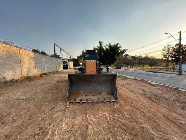 Pá Carregadeira Case W20G ano 2024 - Foto 2