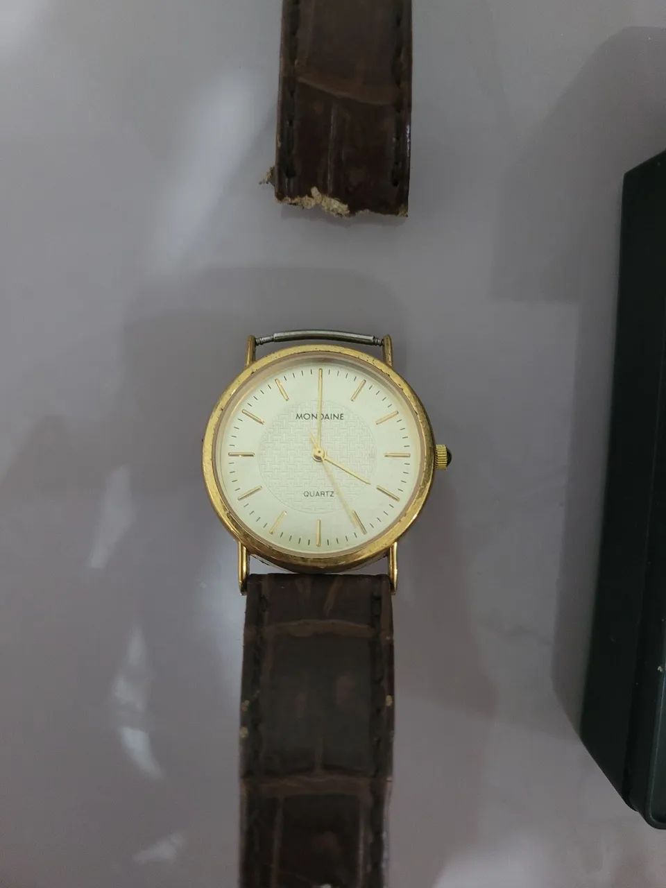 Relogio mondaine antigo sem bateria - Foto 3