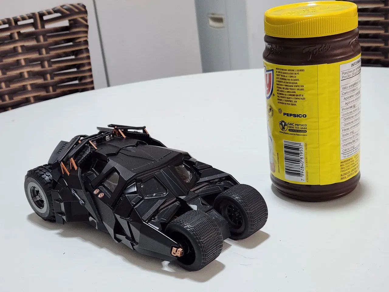 Batmóvel Tumbler - Escala 1/24 Metal - Foto 4