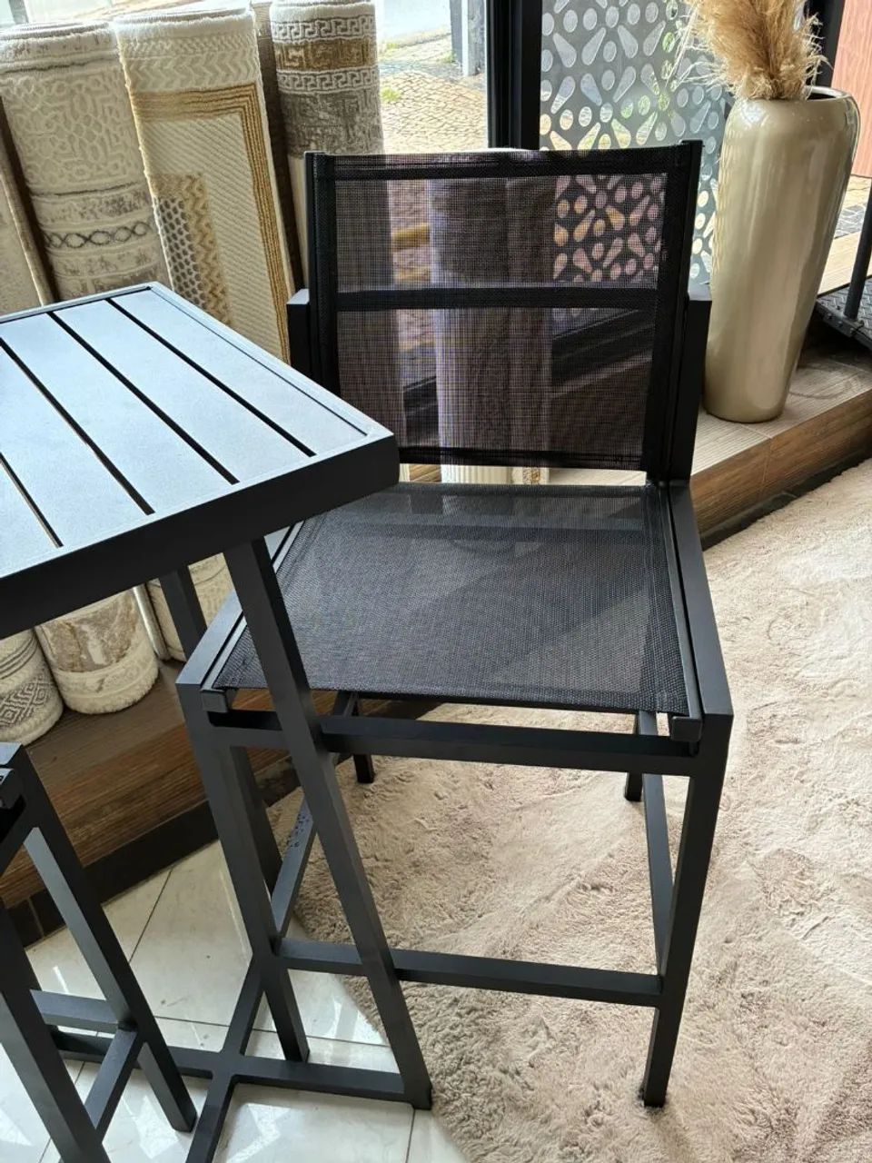 Conjunto Mesa Bistrô + Banquetas (Novo) - Foto 2