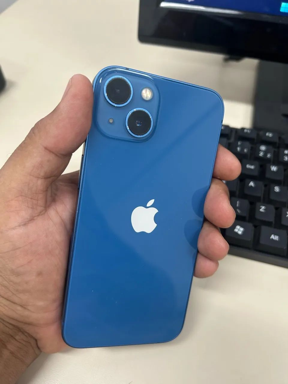 iPhone 13 128 GB - conservado