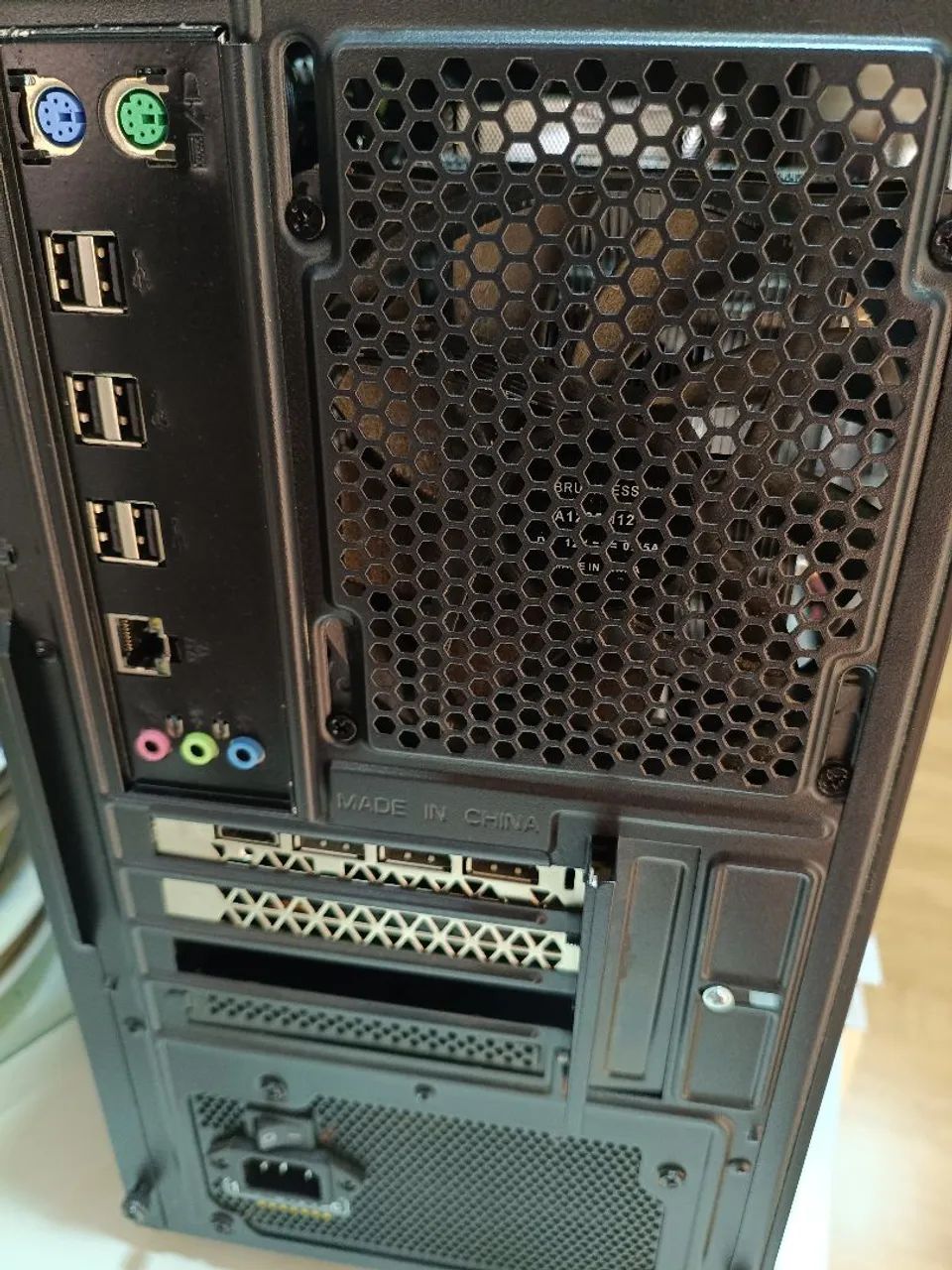 PC gamer com defeito Troco por Nintendo
