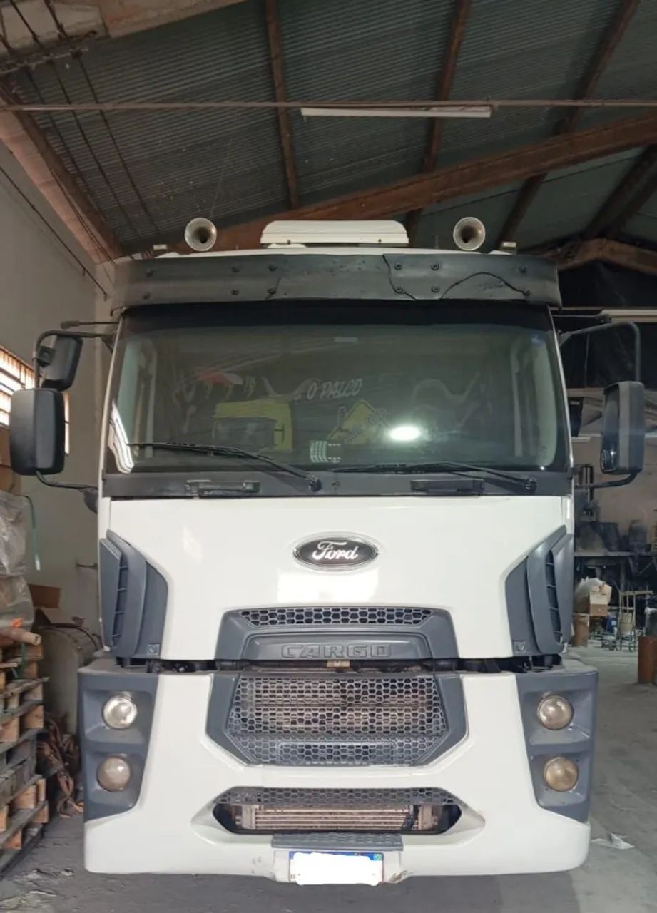 CAMINIHAO FORD CARGO 28/42 AT