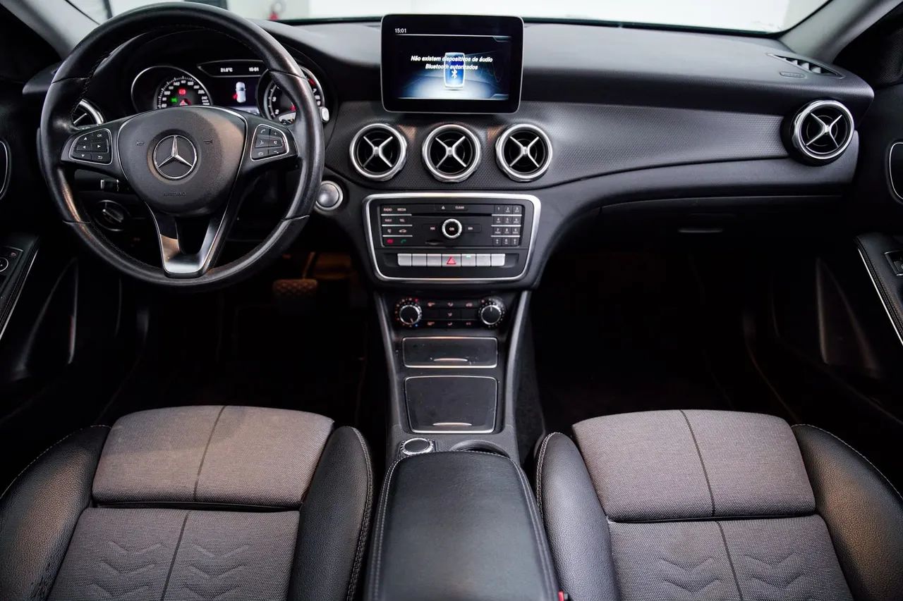 Mercedes-Benz GLA 200 Adv. 1.6/1.6 TB 16V Flex Aut., foto 4 de 20