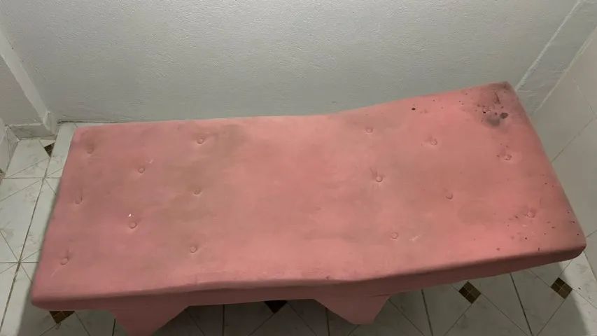 VENDO MACA DE ESTÉTICA E MOCHO COM ENCOSTO - Foto 2