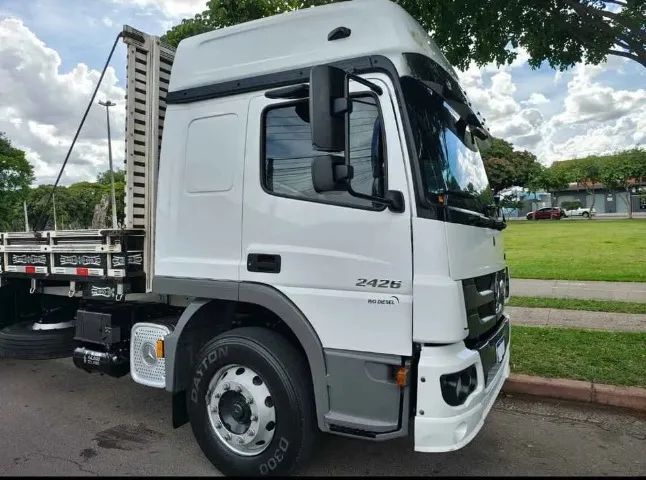 2018 Mercedes Benz Atego 2426 - Foto 4