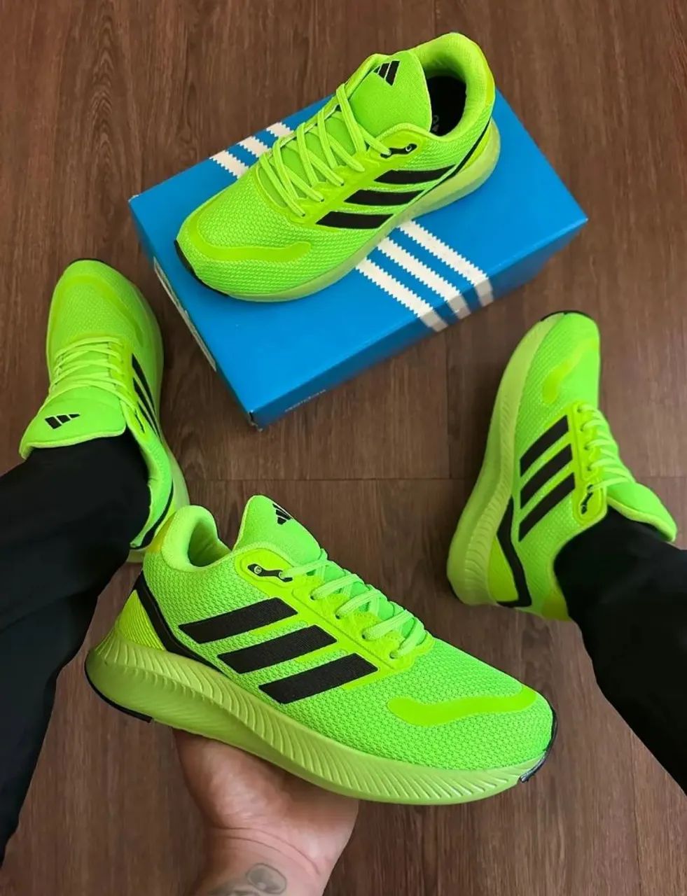 Tênis Adidas Falcon