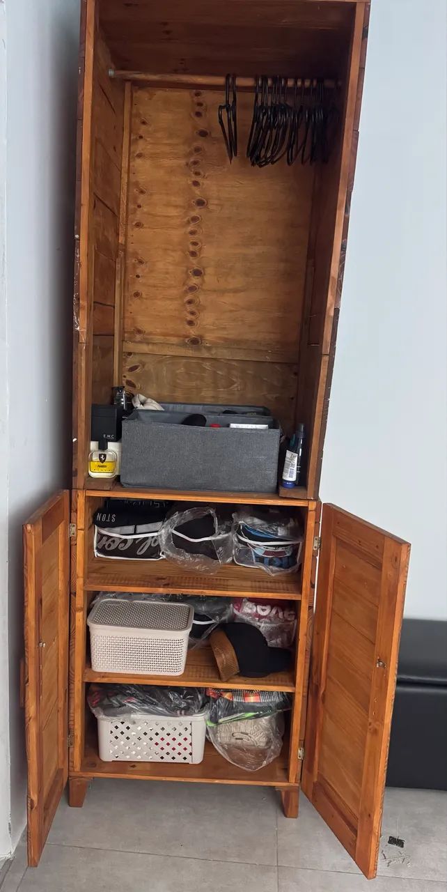 Guarda roupa solteiro 