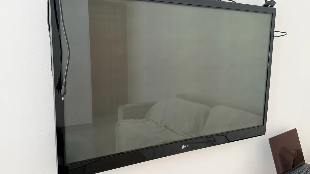 Tv LG 50? desapego Precisa de Reparo - Foto 2