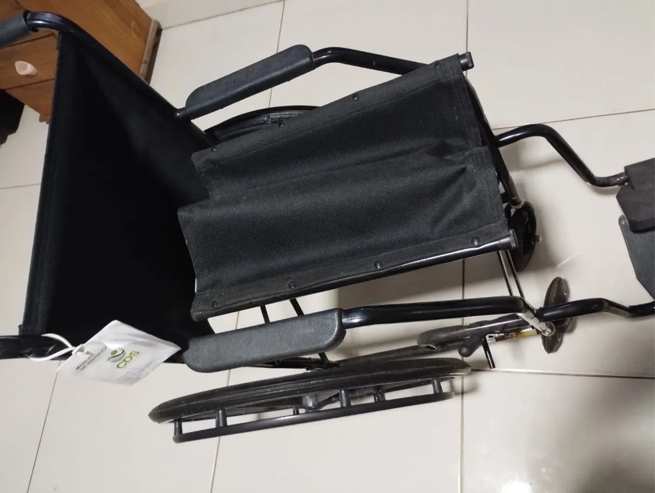 Vende-se cadeira de rodas  - Foto 2